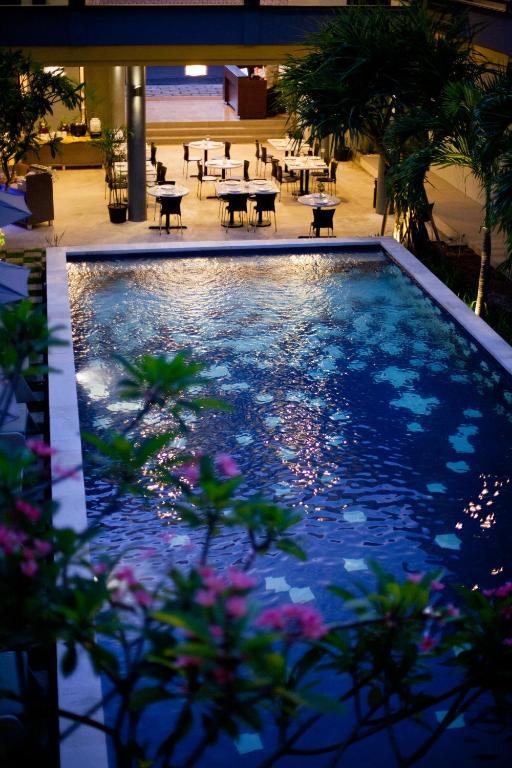 Palloma Hotel Kuta Kuta Lombok Extérieur photo