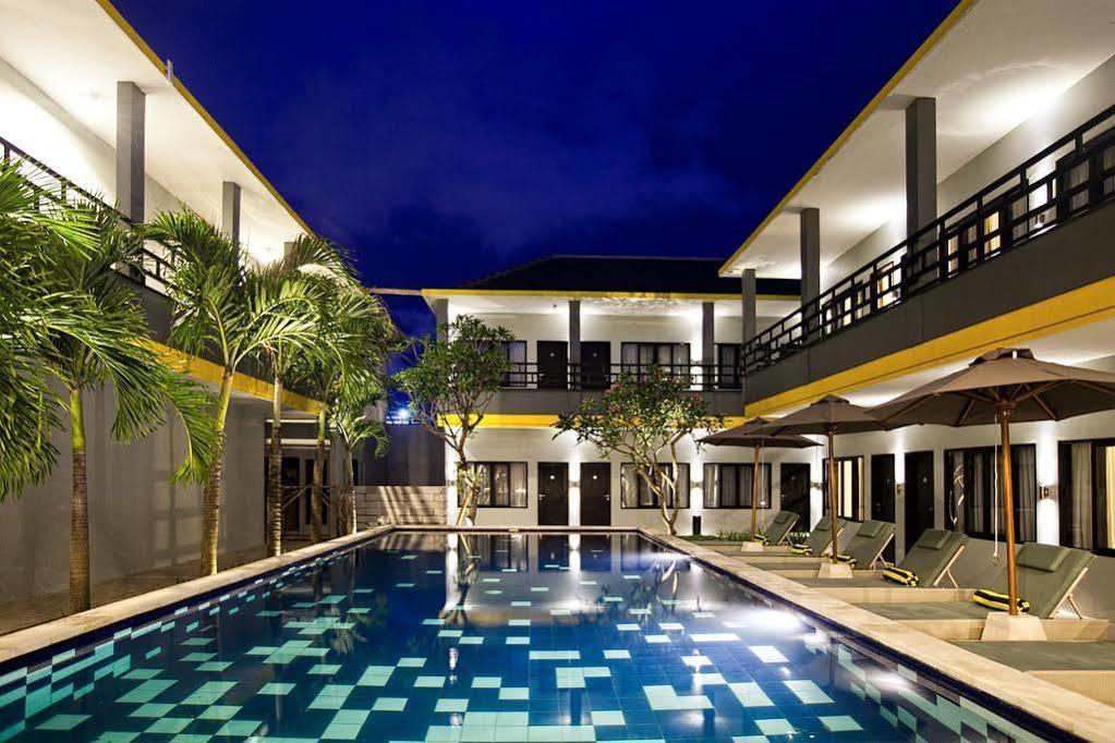 Palloma Hotel Kuta Kuta Lombok Extérieur photo